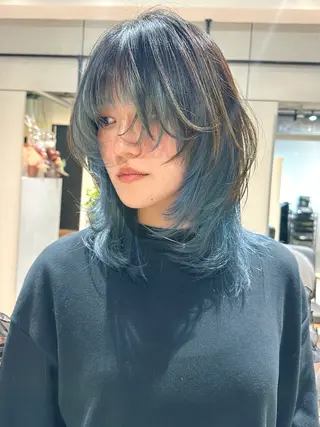 ミディアム カラー パーマ kazuki【顔周り ×レイヤーカット】のヘアスタイル