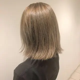 ショート カラー 坂口 功一郎のヘアスタイル