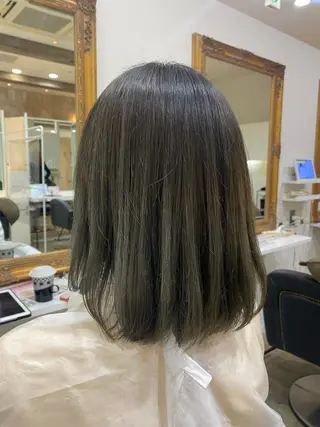 ミディアム カラー Ashanti 磯崎のヘアスタイル