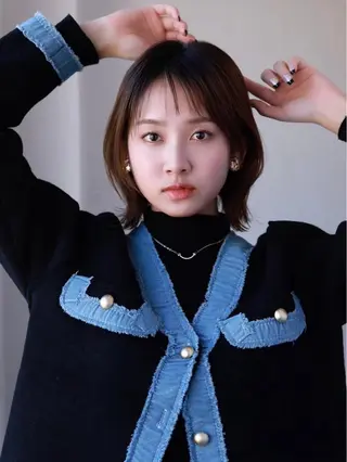 ミディアム 楠原 透羽のヘアスタイル