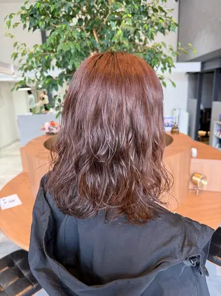 ミディアム パーマ ayaka |トレンドヘアのヘアスタイル