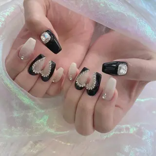 ネイル 🦋ネイルサロン ブラン🌈ゆりのネイルデザイン
