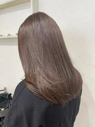 セミロング カラー N゜jillva ナンバージルバのヘアスタイル