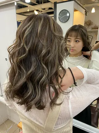 ミディアム カラー 🧡可愛い色落ち🧡 ハイトーン特化🧡のヘアスタイル