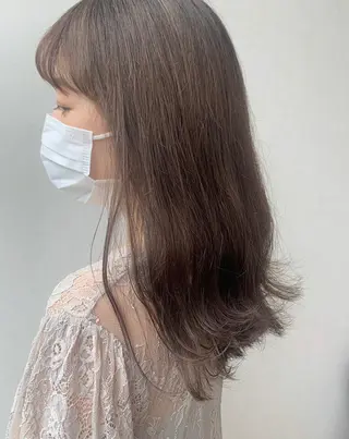 セミロング カラー 透明感♡︎♡︎ 佐々木早苗のヘアスタイル