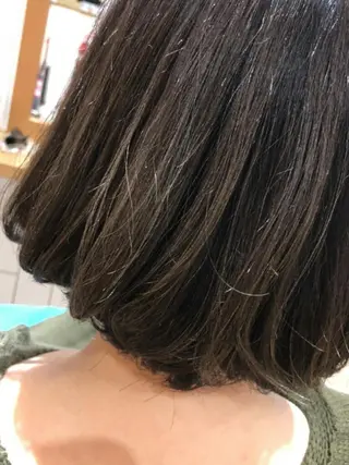カラー 畠村 美智子のヘアスタイル