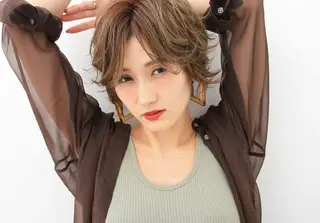 ショート 新生活応援★半額/ 25歳以下　“内間”のヘアスタイル