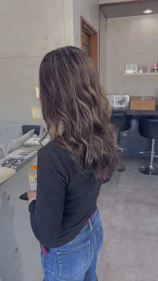 セミロング REVE美容室 REVEマツエクのヘアスタイル