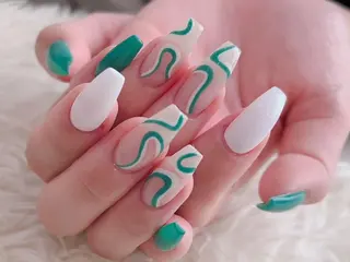 ネイル マツエク・マツパ アイブロウ Nail&eye Belire 新宿のネイルデザイン