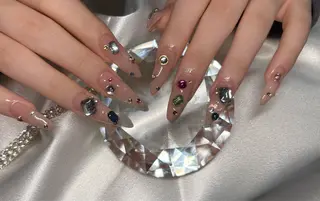 ネイル Hinata <lunon>のネイルデザイン