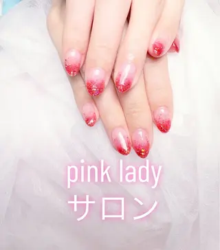 ネイル pink ladyサロン所属・べ にのネイルデザイン