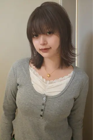 カラー aya / ニュアンスカラーのヘアスタイル