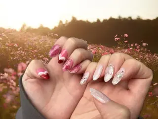 ネイル 伊藤 アップネイルのネイルデザイン