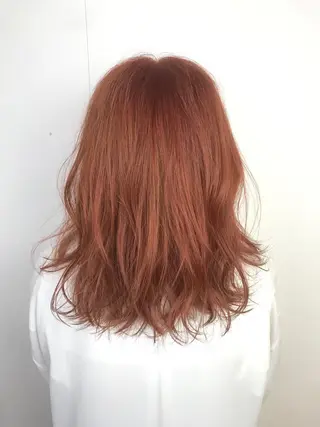 ミディアム ブリーチカラー☆ 再生トリートメントのヘアスタイル