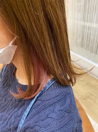 ミディアム 岡本 真実のヘアスタイル