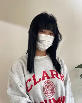 ミディアム カラー 竹中 彩音のヘアスタイル