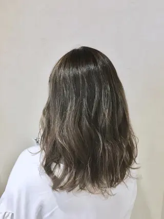ミディアム カラー タワラ ソウタ Directorのヘアスタイル