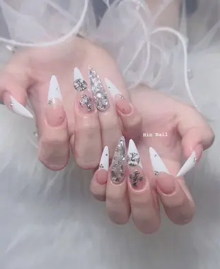 ネイル HIN NAILのネイルデザイン