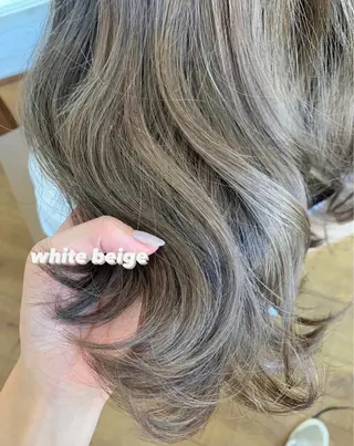 ロング カラー Nagisa🥥🧡 南森町駅 徒歩30秒のヘアスタイル