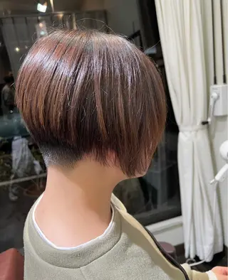 ショート Ang　山口 莉沙のヘアスタイル