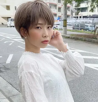 ショート カラー grand juteのヘアスタイル