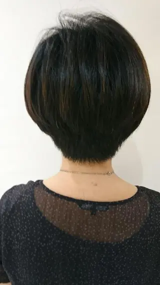 ショート 齋藤 愛美のヘアスタイル