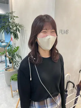 カラー 表参道ミディアム レイヤー山岸季生のヘアスタイル