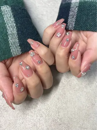 ネイル ネイルルーム チャームのネイルデザイン