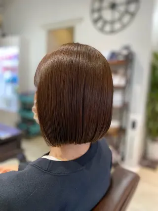 ミディアム ツヤ感カラーレイヤー カット川野莉空のヘアスタイル
