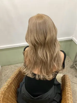 カラー HONEY  shibuya所属・C H i R iのヘアスタイル