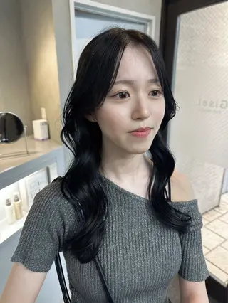 セミロング りおん レイヤー/ベージュのヘアスタイル