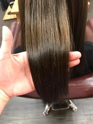 ミディアム 野澤 朱里のヘアスタイル