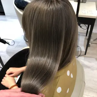 セミロング カラー 金子 富士のヘアスタイル