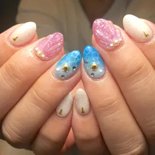 ネイル NAILSALON RandU...のネイルデザイン
