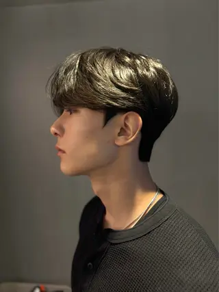 パーマ メンズ 韓国レイヤー ☁️🫧森ハリス誠一のヘアスタイル