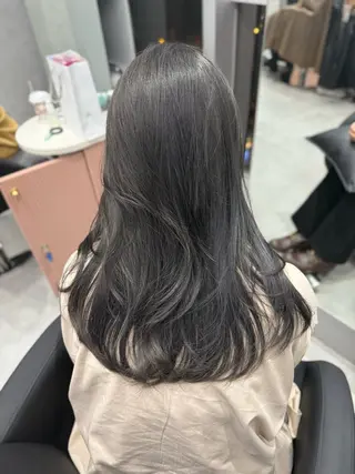 カラー 小川 琉華のヘアスタイル