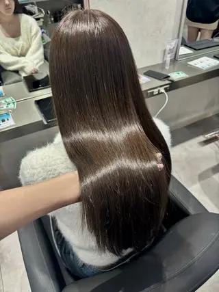 ロング カラー 透明感/暖色カラー くるみのヘアスタイル