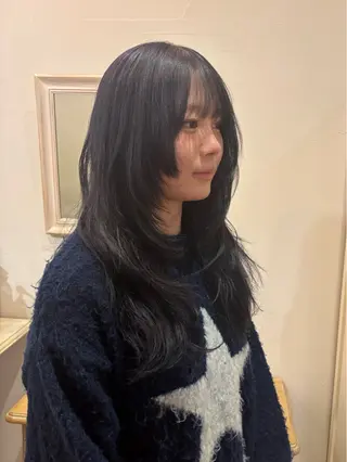 ロング 角田 いちるのヘアスタイル