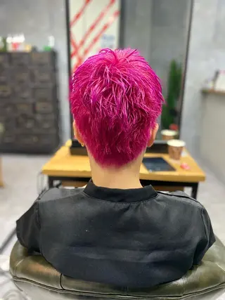 ショート カラー 加藤 琢也のヘアスタイル