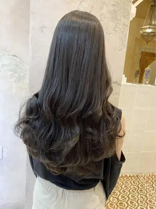 セミロング ブリーチなし 透明感カラー/艶髪のヘアスタイル
