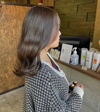 ミディアム カラー 🫟Blanco🫟 Color&Careのヘアスタイル