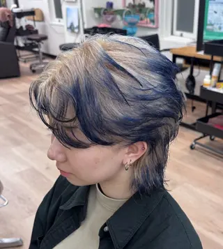 カラー 吉松 ここみのヘアスタイル