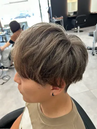 カラー メンズ 土屋 竣奨のヘアスタイル