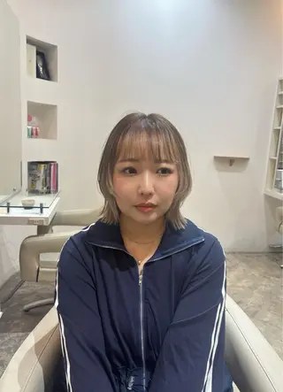 ミディアム 佐藤 優里のヘアスタイル