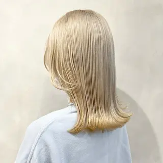 ミディアム カラー 🩵ブリーチカラー 🐈MIORI🩵のヘアスタイル