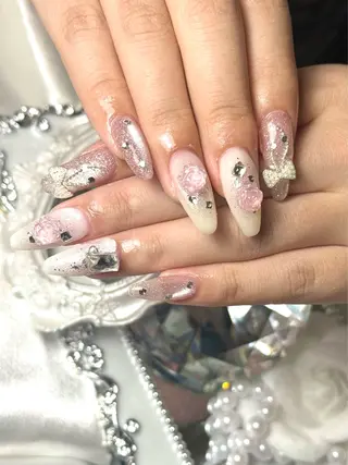 ネイル ルシイ🎀新宿長さ 出しパーツ専門店のネイルデザイン