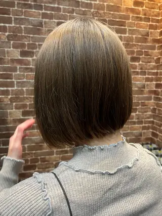 ミディアム カラー 久木原 ゆりのヘアスタイル