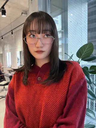 ミディアム 薄暮 マツイ レンのヘアスタイル