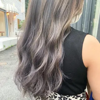 ロング カラー ヘアアレンジ Zina渋谷エリア マネージャShionのヘアスタイル