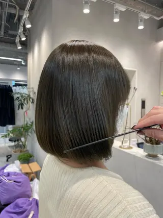 カラー 表参道ミディアム レイヤー山岸季生のヘアスタイル